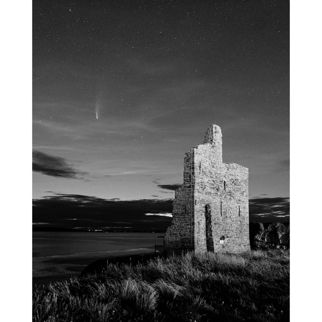 Neowise & The Castle